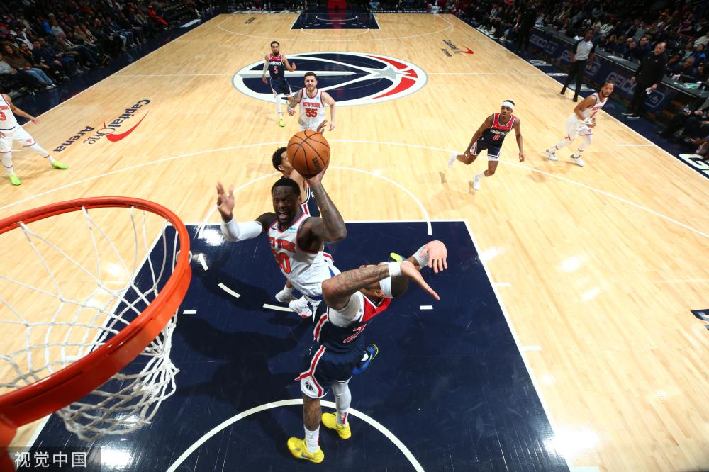 他走向更多 他走向更多