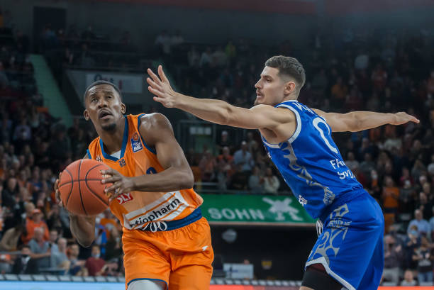 背后都有无 背后都有无